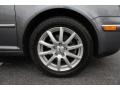 2004 Volkswagen Jetta GLS Wagon Wheel and Tire Photo