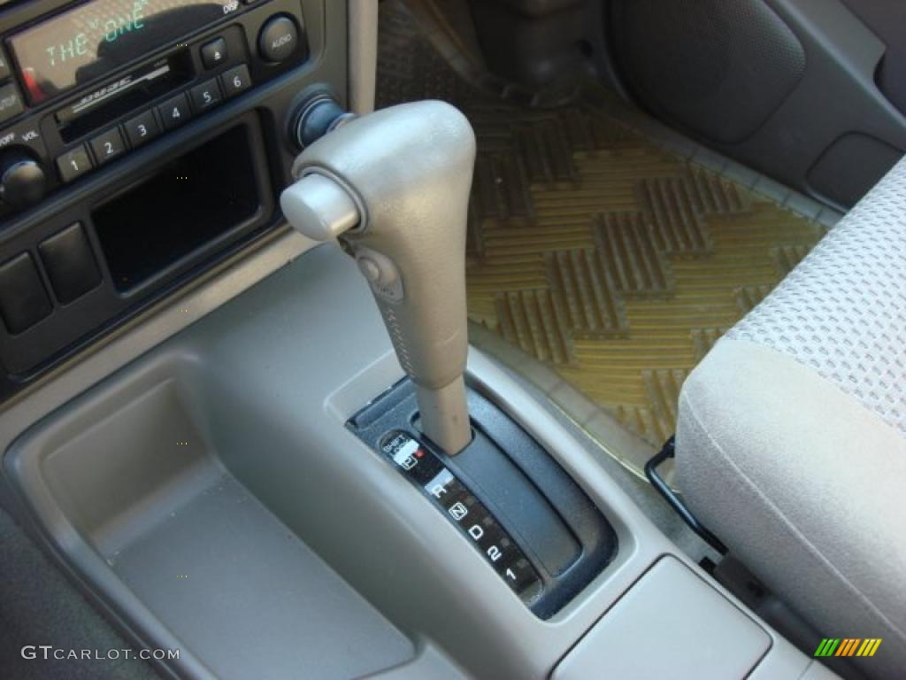 2003 Nissan Pathfinder SE Transmission Photos