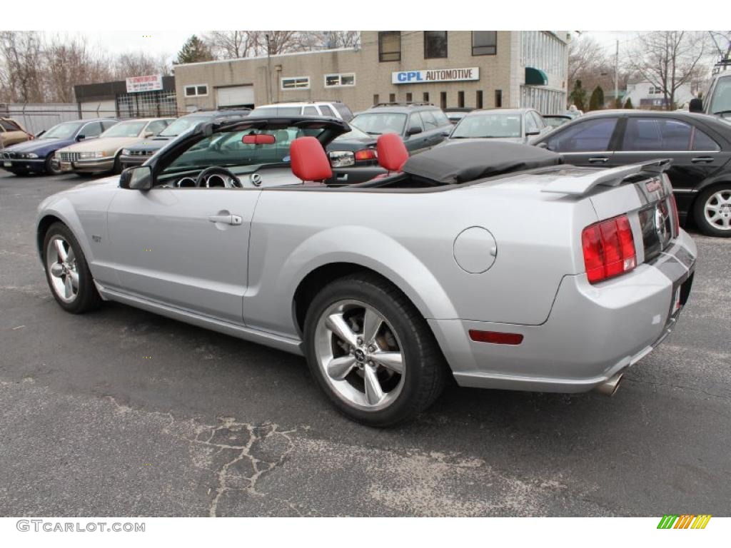 2006 Mustang GT Premium Convertible - Satin Silver Metallic / Red/Dark Charcoal photo #5