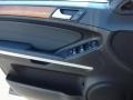 Black - ML 350 4Matic Photo No. 17