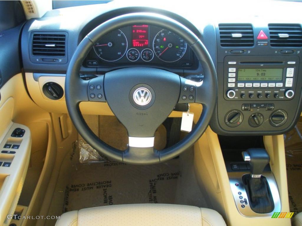 2009 Volkswagen Jetta TDI Sedan Pure Beige Dashboard Photo #46773027