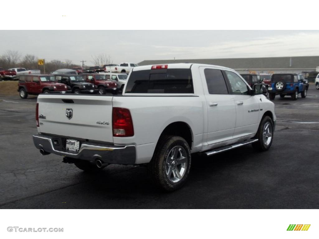 2011 Ram 1500 Big Horn Crew Cab 4x4 - Bright White / Dark Slate Gray/Medium Graystone photo #4