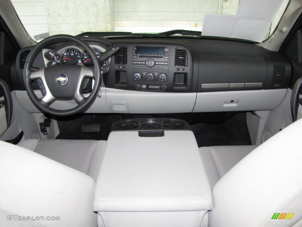 2011 Chevrolet Silverado 1500 LT Crew Cab Light Titanium/Ebony Dashboard Photo #46773954