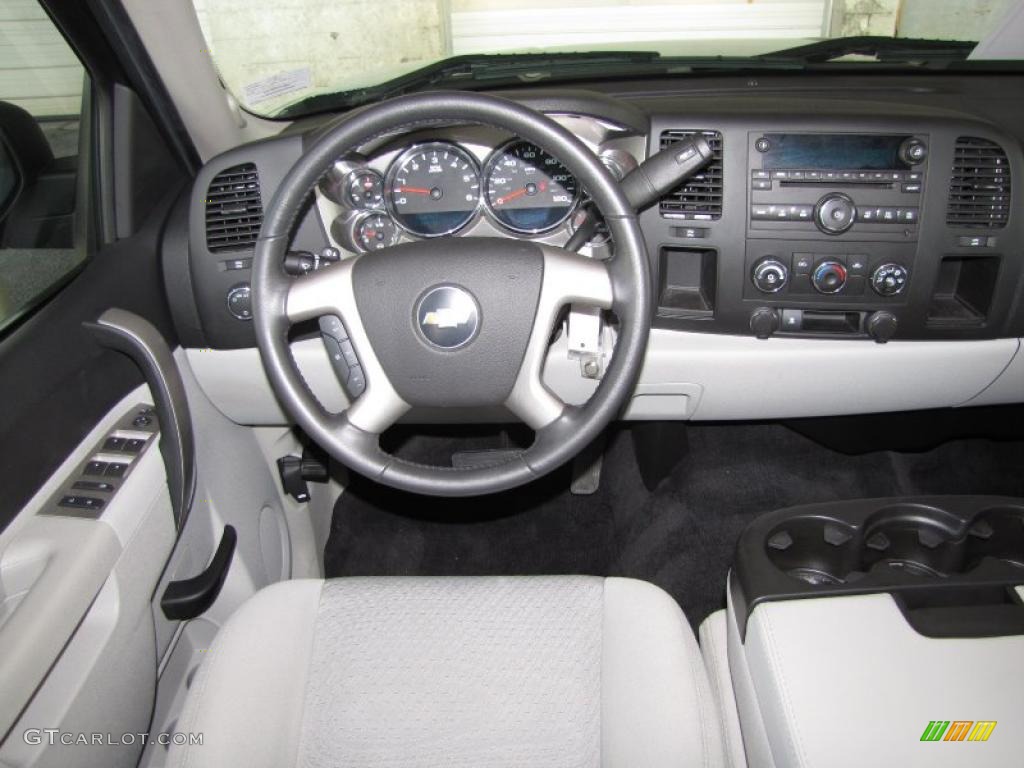 2011 Chevrolet Silverado 1500 LT Crew Cab Light Titanium/Ebony Dashboard Photo #46773964