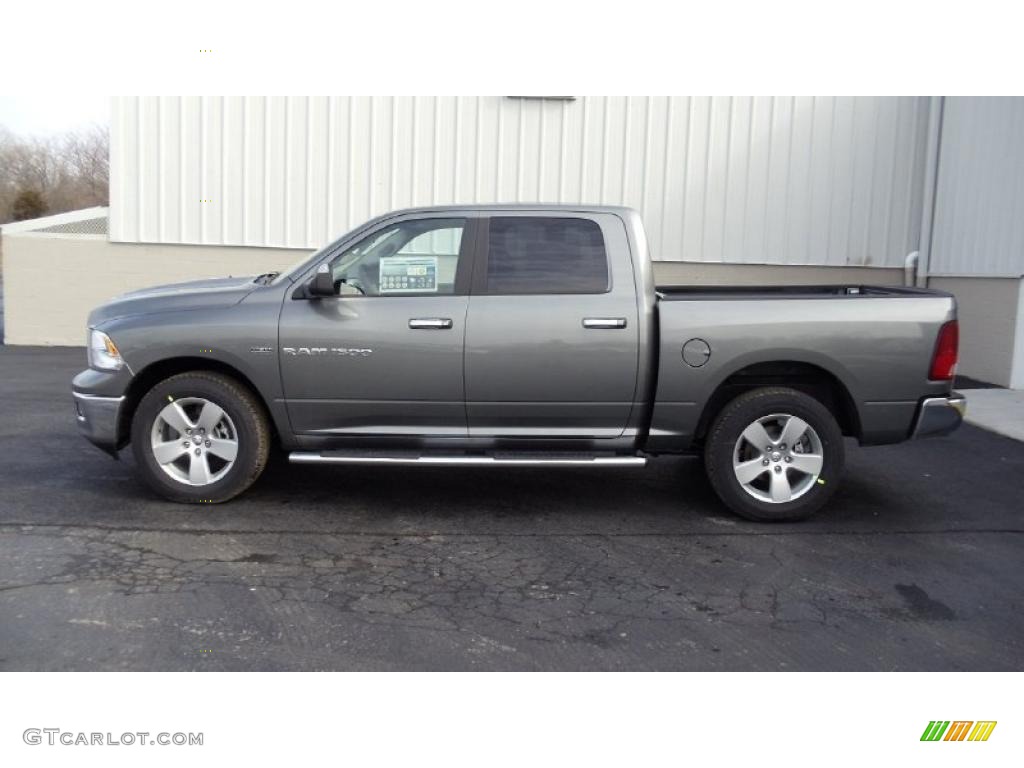 2011 Ram 1500 Big Horn Crew Cab 4x4 - Mineral Gray Metallic / Dark Slate Gray/Medium Graystone photo #8