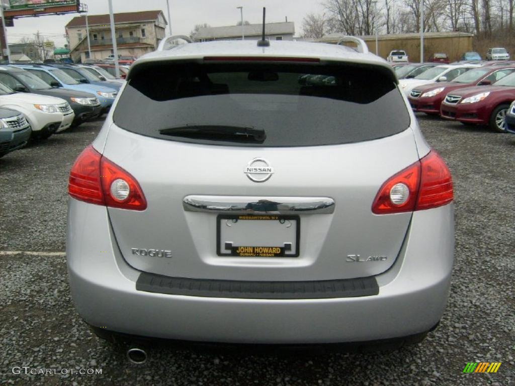 2011 Rogue SL AWD - Silver Ice Metallic / Gray photo #8