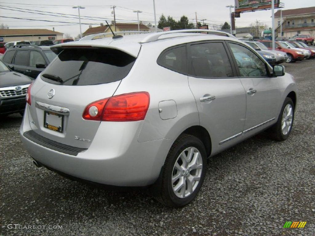 2011 Rogue SL AWD - Silver Ice Metallic / Gray photo #9