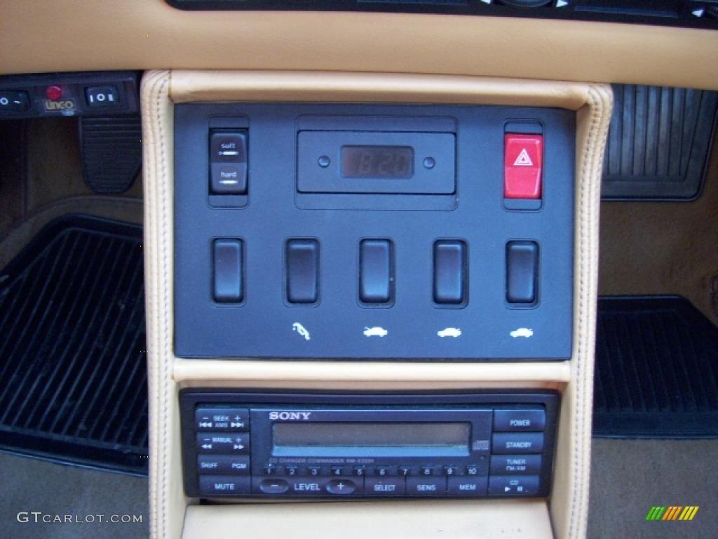 1989 Ferrari Mondial t Cabriolet Controls Photo #4677905