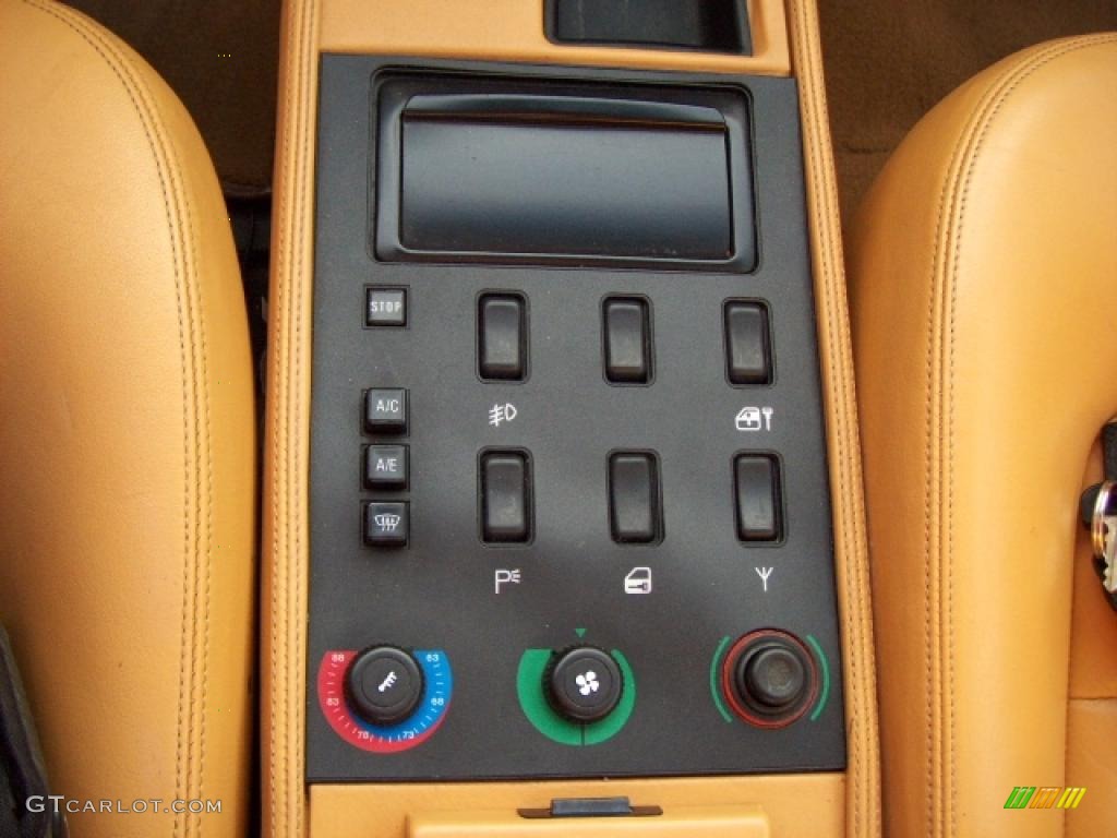 1989 Ferrari Mondial t Cabriolet Controls Photos