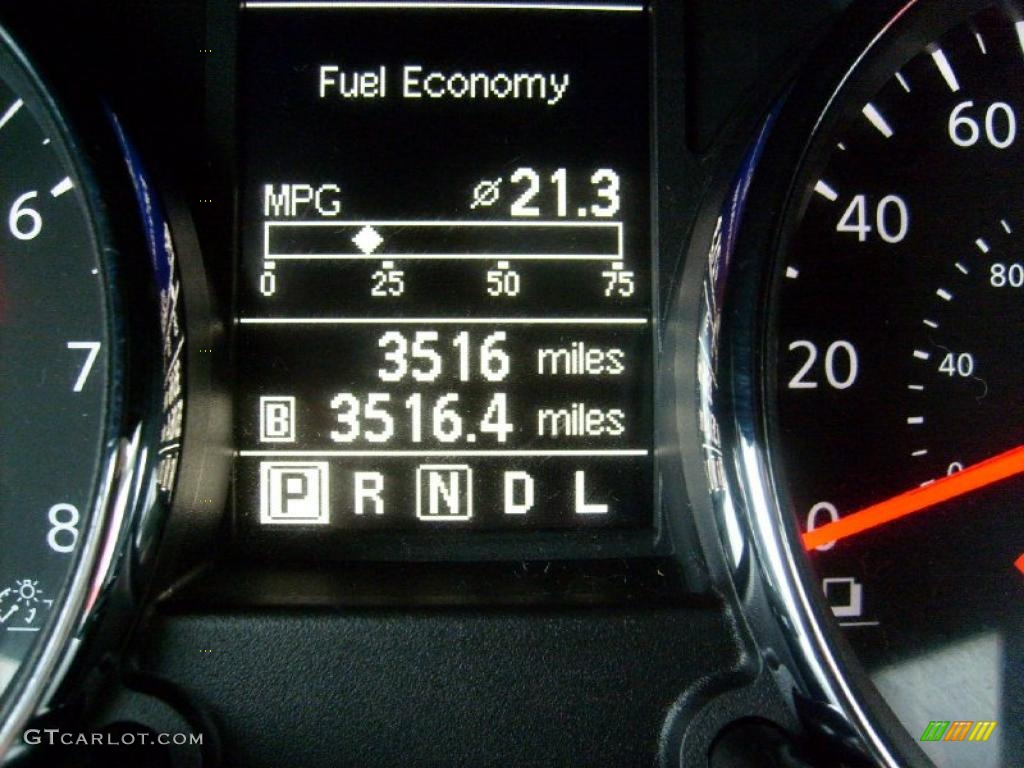 2011 Rogue SV AWD - Silver Ice Metallic / Gray photo #20