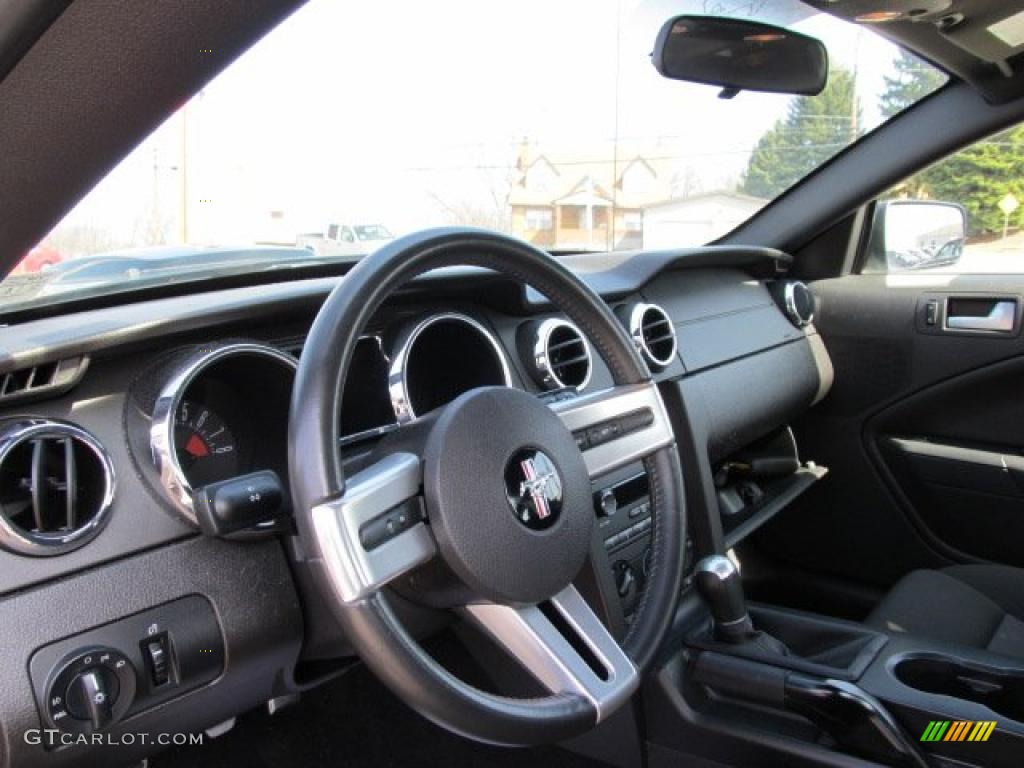 2008 Ford Mustang GT Deluxe Coupe Steering Wheel Photos