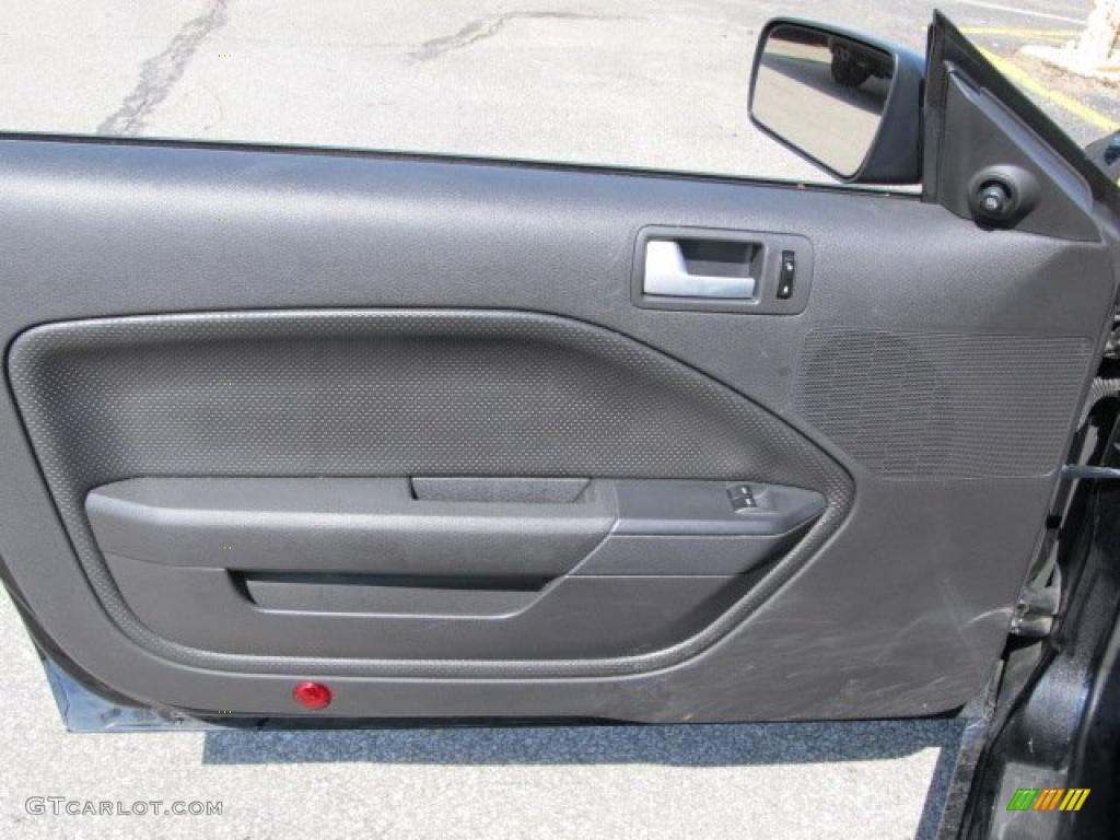 2008 Ford Mustang GT Deluxe Coupe Door Panel Photos