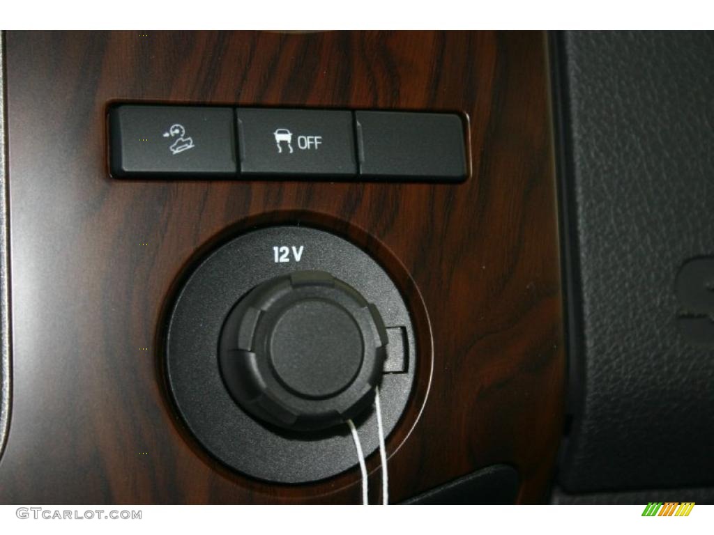 2011 Ford F350 Super Duty Lariat Crew Cab 4x4 Controls Photo #46779723