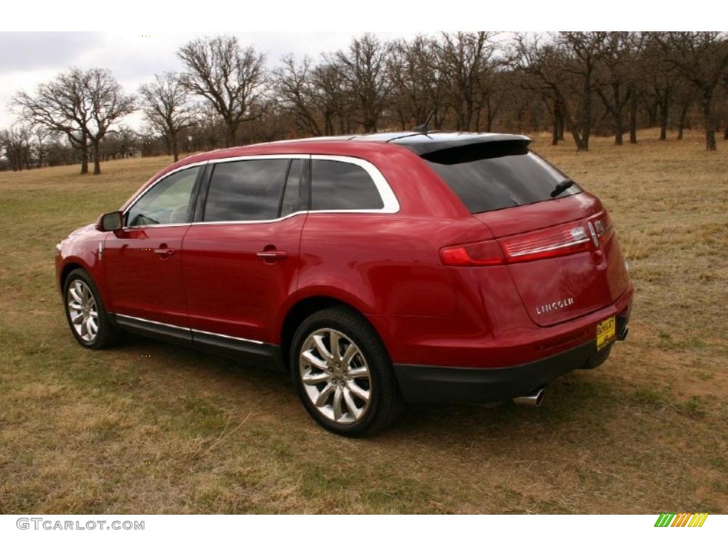 2010 Red Candy Metallic Lincoln MKT FWD 46776205 Photo 6 GTCarLot