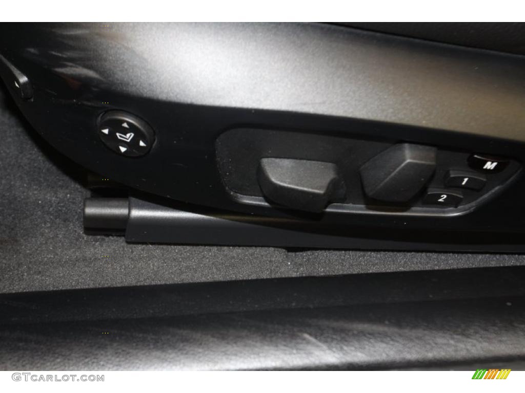 2009 3 Series 335i Coupe - Titanium Silver Metallic / Black photo #37