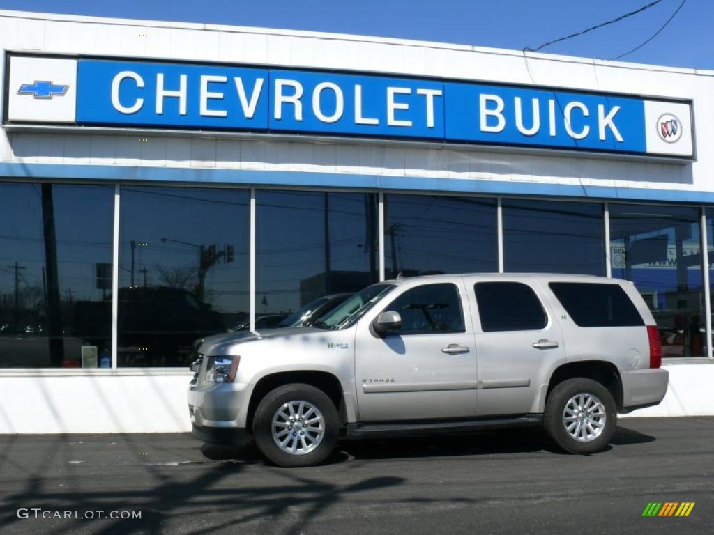 Silver Birch Metallic Chevrolet Tahoe