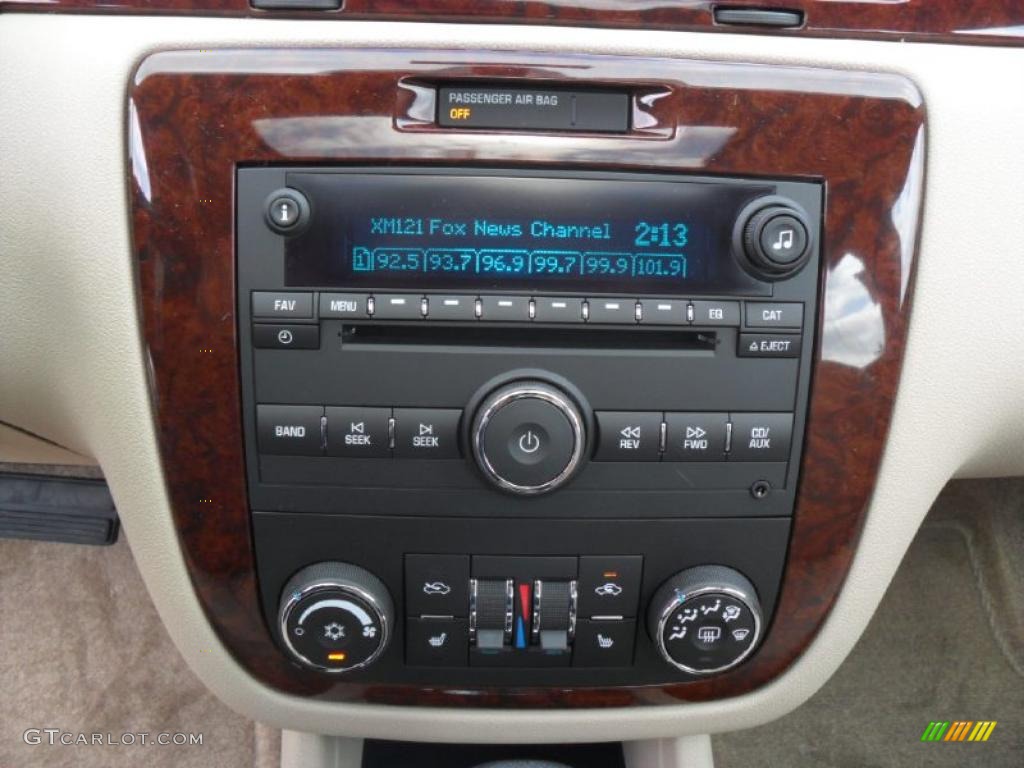 2011 Chevrolet Impala LTZ Controls Photo #46785969