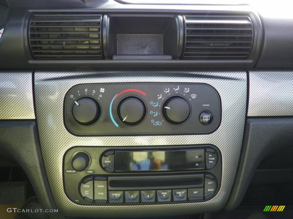 2005 Chrysler Sebring GTC Convertible Controls Photo #46786281