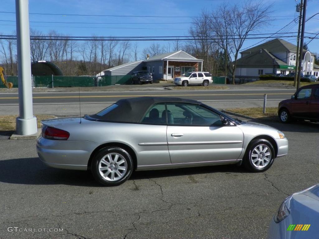 Brilliant Silver Metallic 2005 Chrysler Sebring GTC Convertible Exterior Photo #46786314