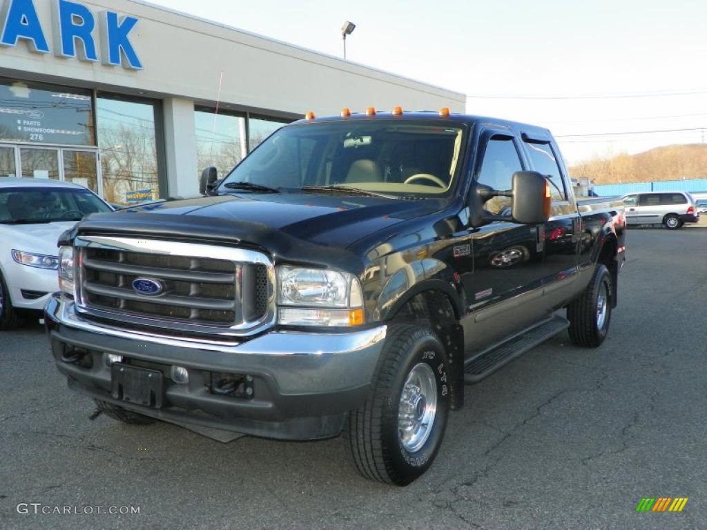 2004 F250 Super Duty Lariat Crew Cab 4x4 - Dark Green Satin Metallic / Medium Parchment photo #1