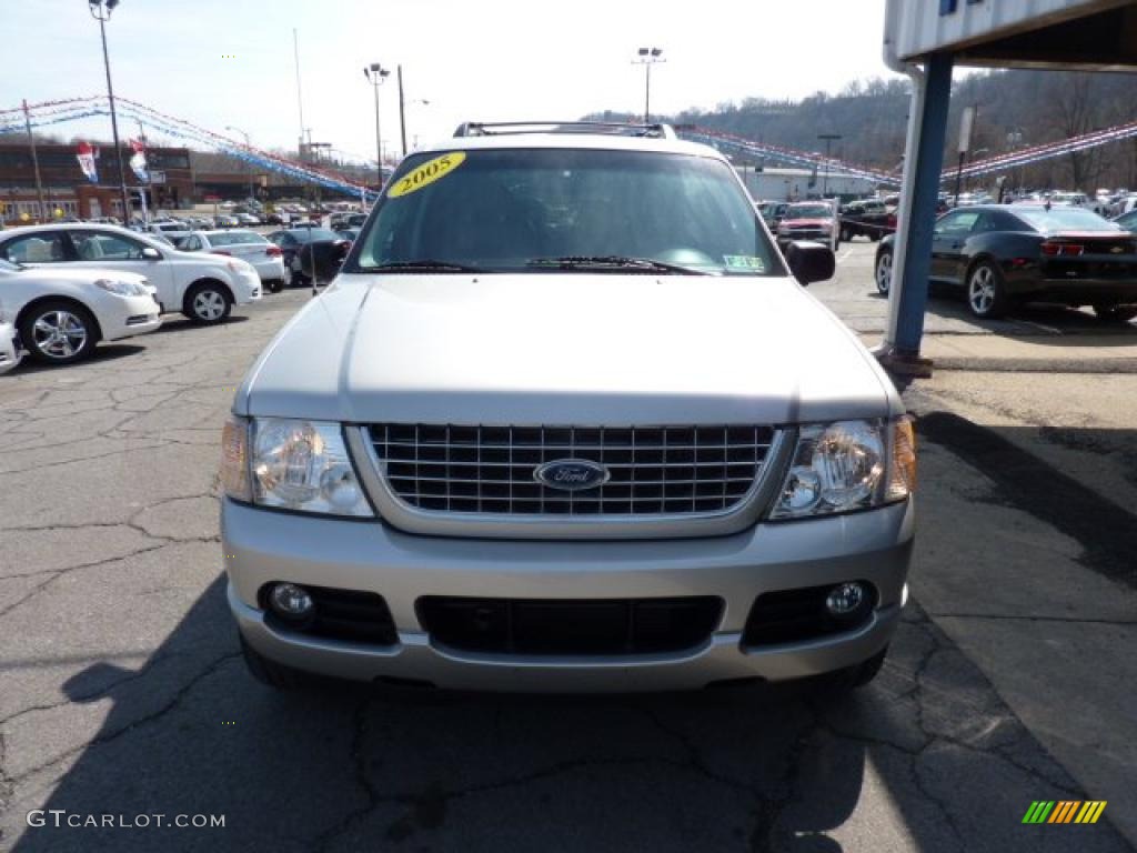 2005 Explorer Limited 4x4 - Silver Birch Metallic / Midnight Grey photo #4