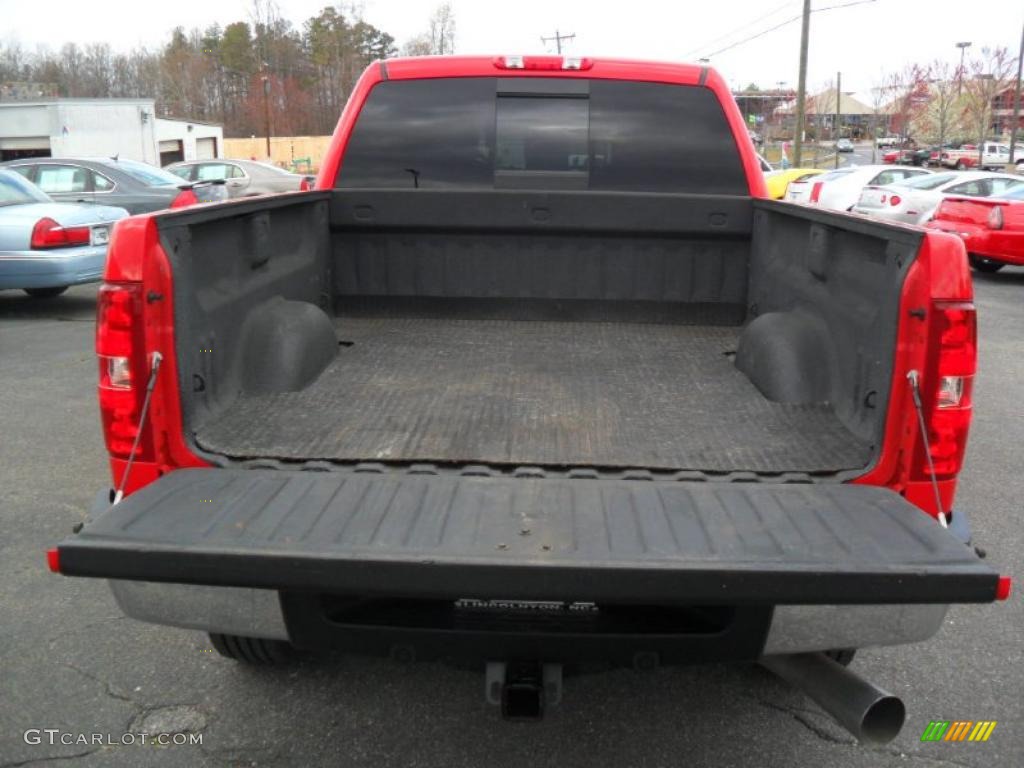 2007 Silverado 2500HD LTZ Crew Cab 4x4 - Victory Red / Ebony photo #18