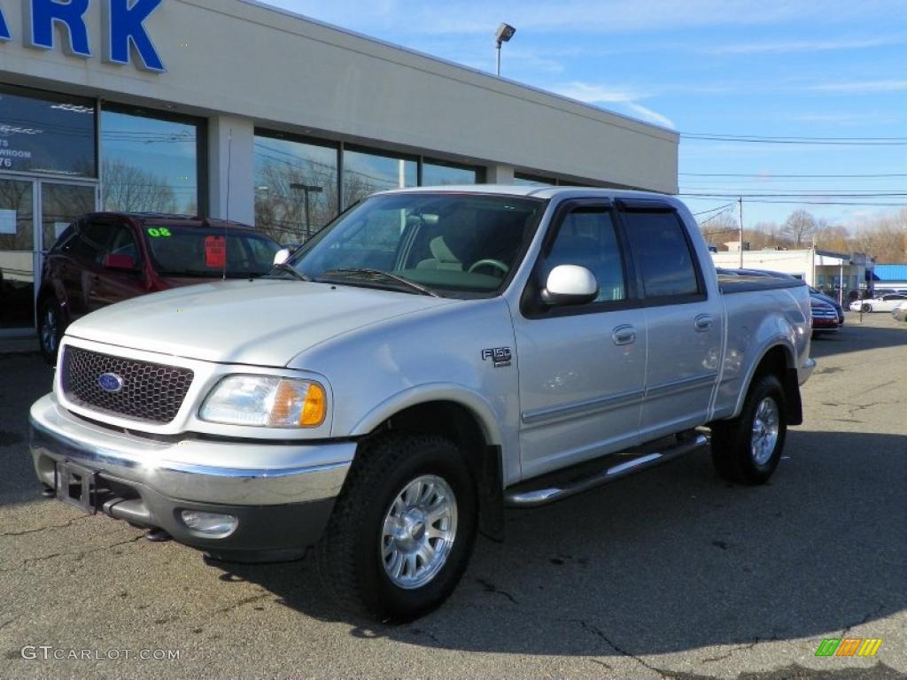 2003 F150 XLT SuperCrew 4x4 - Silver Metallic / Medium Graphite Grey photo #2