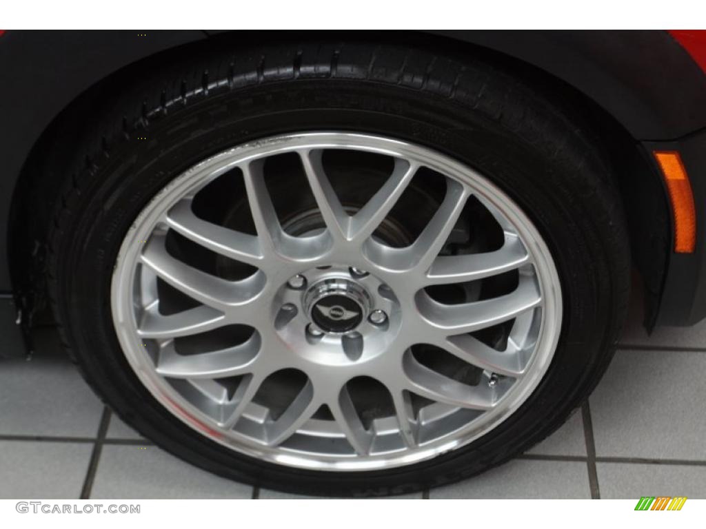 2002 Mini Cooper S Hardtop Wheel Photo #46787121
