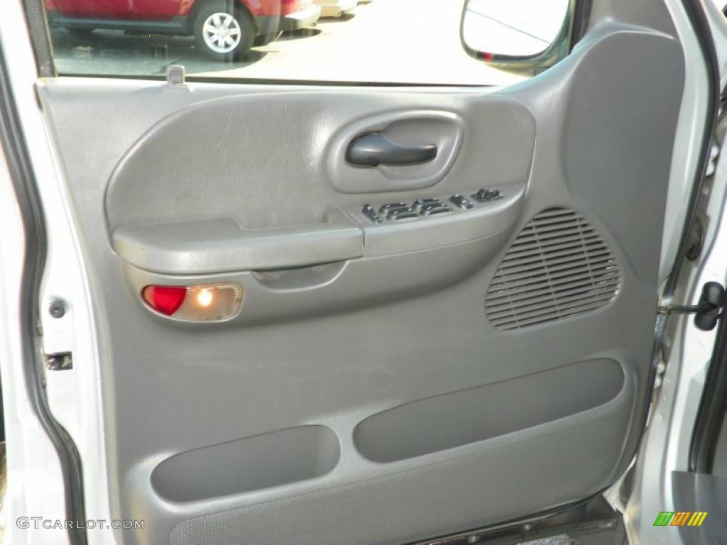 2003 F150 XLT SuperCrew 4x4 - Silver Metallic / Medium Graphite Grey photo #15