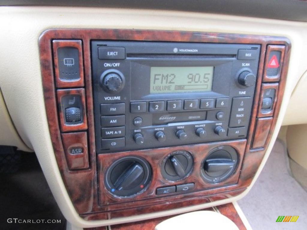 2003 Passat GLS Sedan - Colorado Red Pearl / Beige photo #17