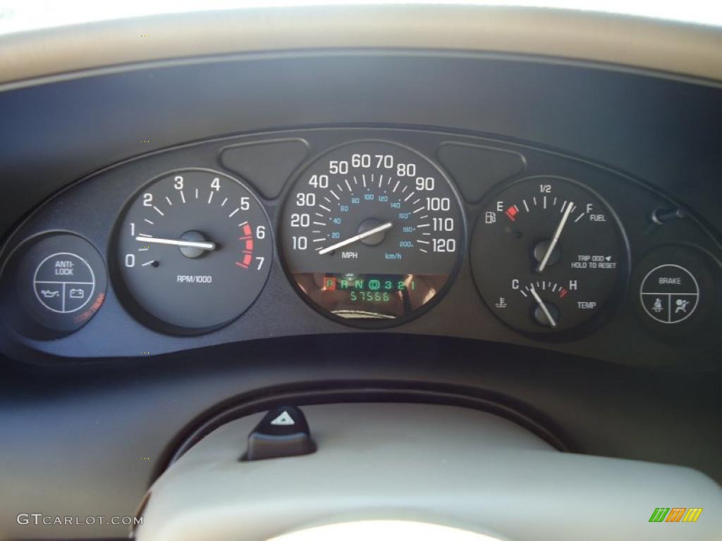 2003 Buick Regal LS Gauges Photo #46790454