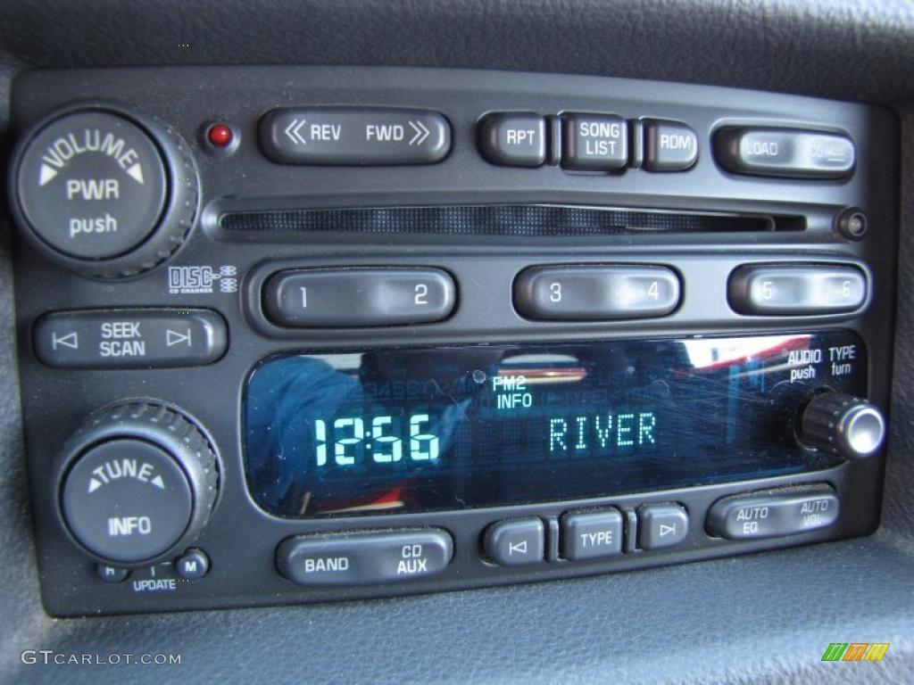 2005 Chevrolet SSR Standard SSR Model Controls Photo #46790631