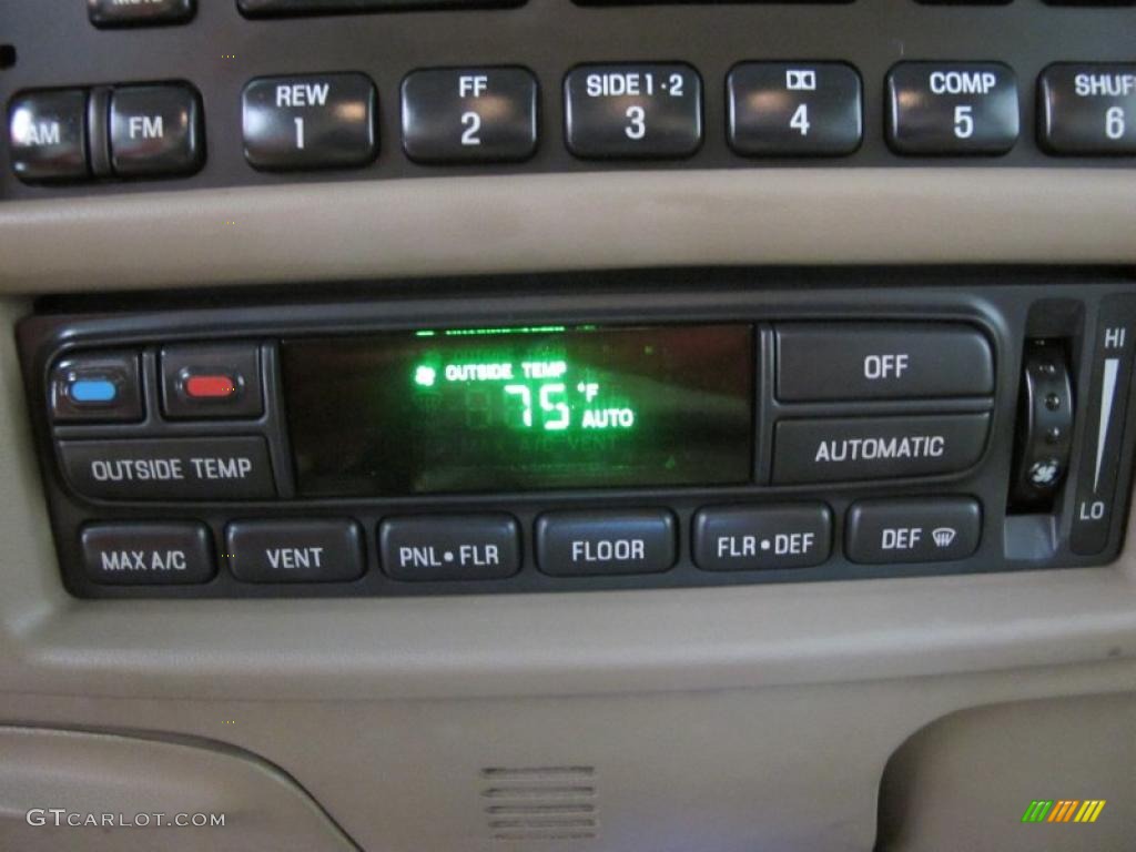 2000 Ford Expedition Eddie Bauer Controls Photo #46791903