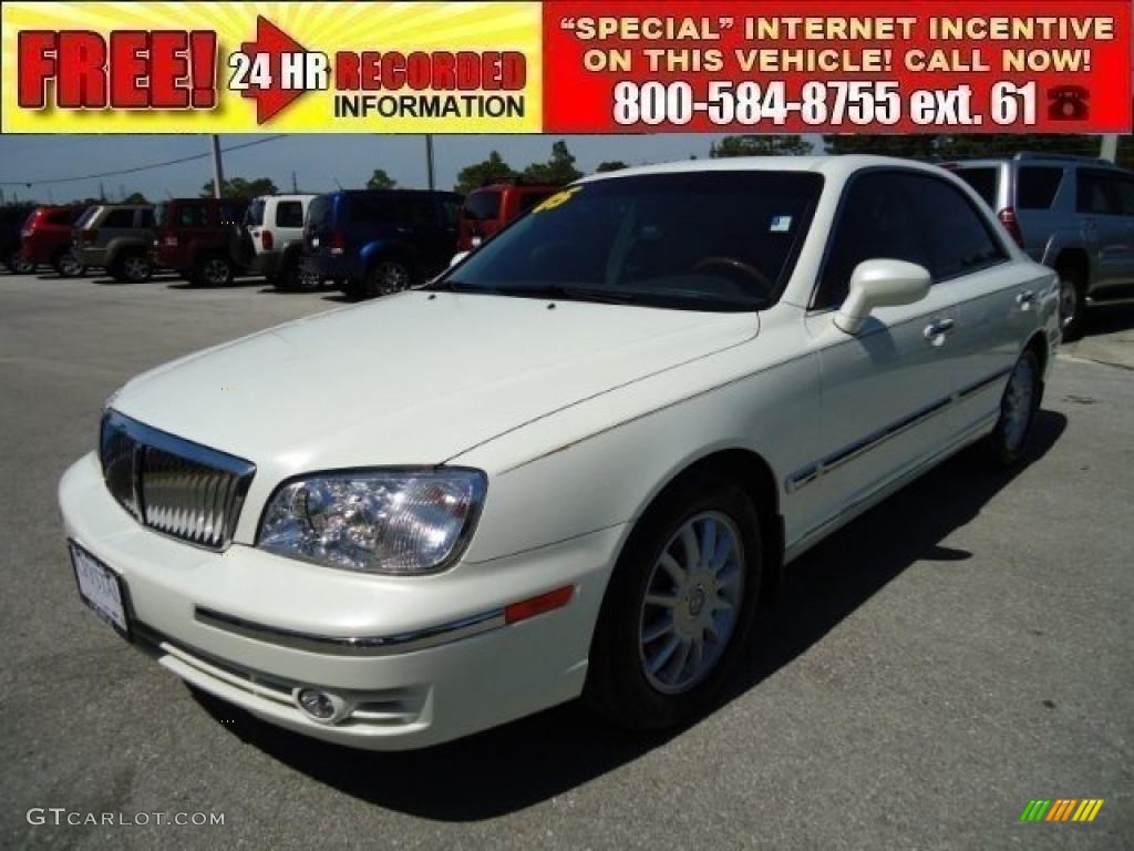 2005 XG350 L - Powder White Pearl / Beige photo #1