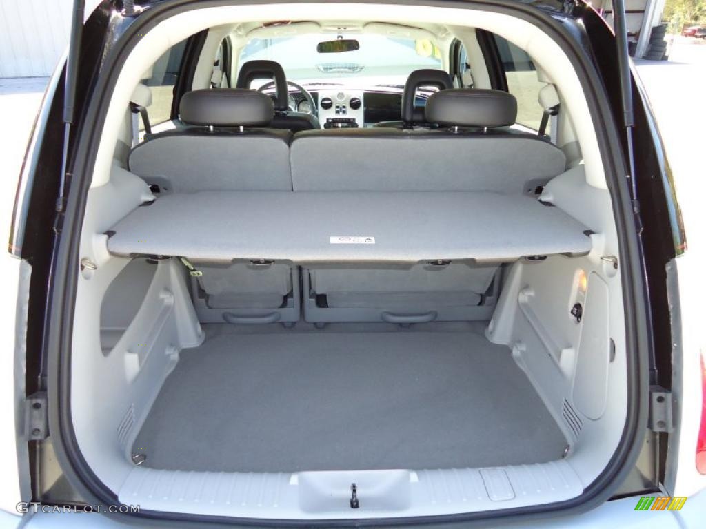 2010 Chrysler PT Cruiser Classic Trunk Photo #46792737