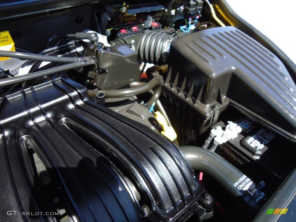 2010 Chrysler PT Cruiser Classic 2.4 Liter DOHC 16-Valve 4 Cylinder Engine Photo #46792965