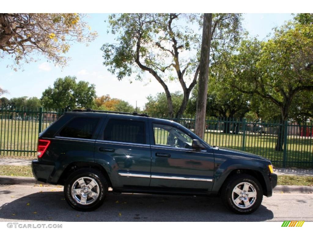 2005 Grand Cherokee Limited 4x4 - Deep Beryl Green Pearl / Dark Khaki/Light Graystone photo #10