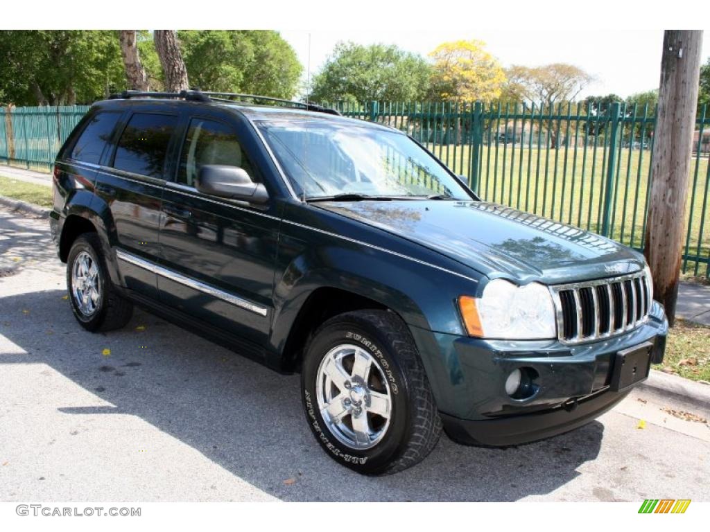 2005 Grand Cherokee Limited 4x4 - Deep Beryl Green Pearl / Dark Khaki/Light Graystone photo #12