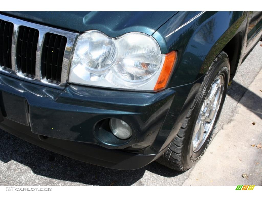 2005 Grand Cherokee Limited 4x4 - Deep Beryl Green Pearl / Dark Khaki/Light Graystone photo #18
