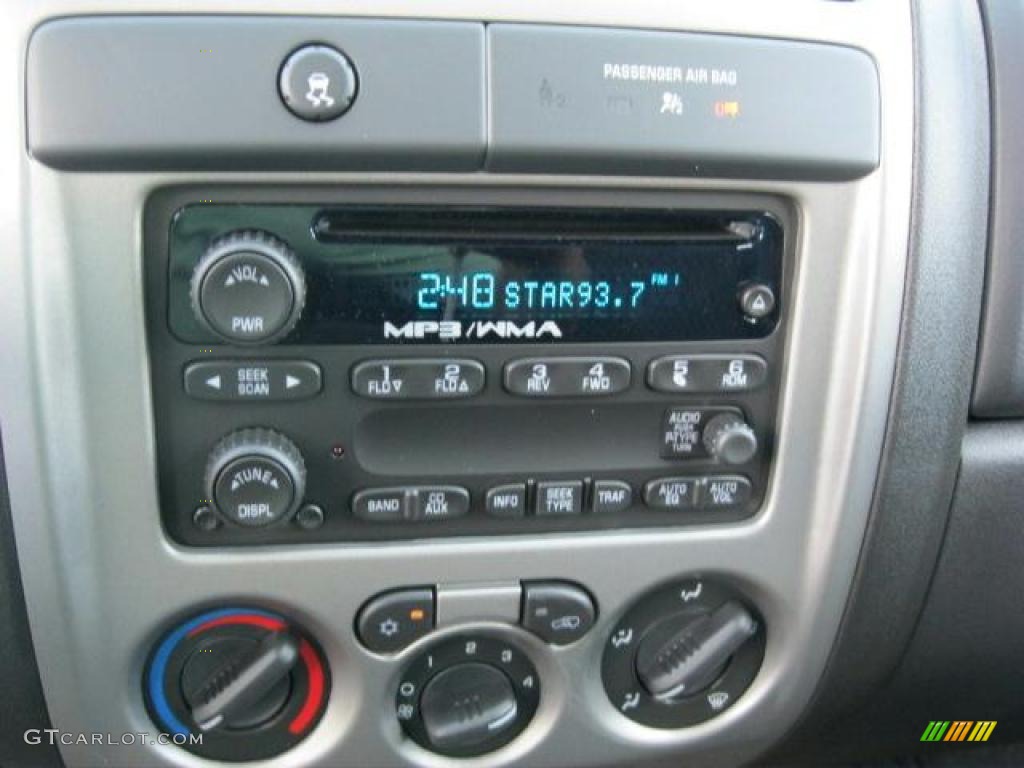 2011 Chevrolet Colorado LT Crew Cab Controls Photo #46794021