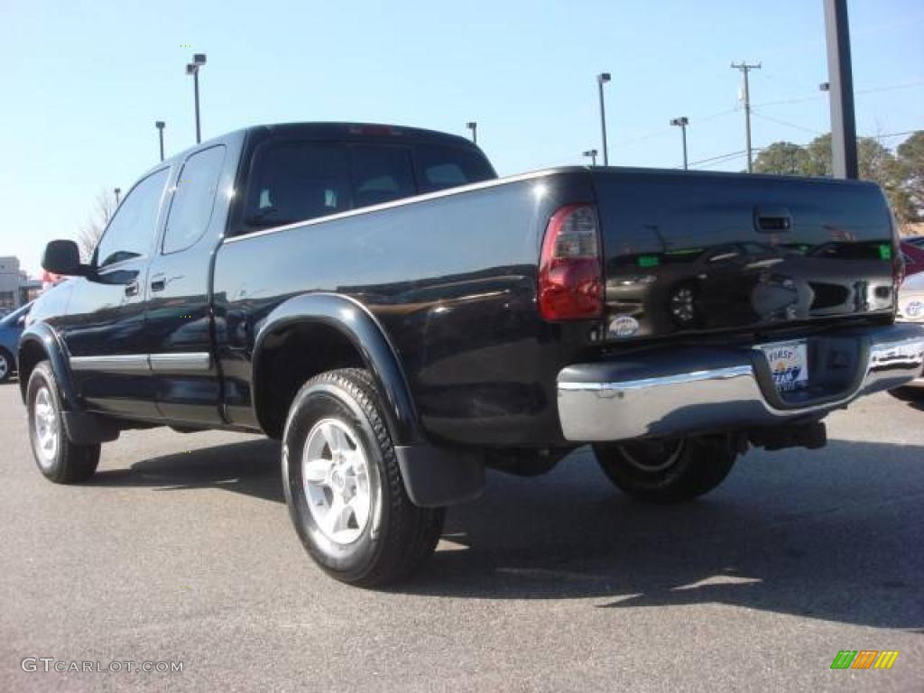 2005 Tundra SR5 Access Cab 4x4 - Black / Light Charcoal photo #4