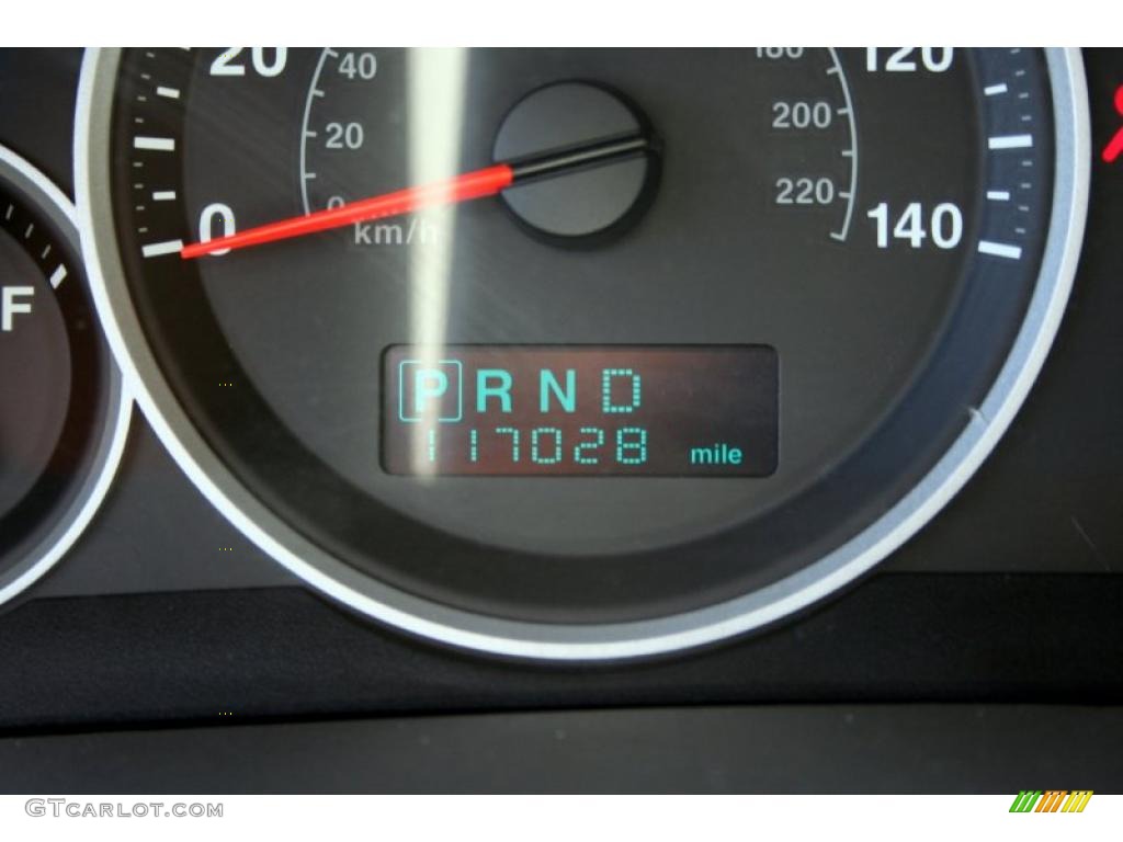2005 Grand Cherokee Limited 4x4 - Deep Beryl Green Pearl / Dark Khaki/Light Graystone photo #74