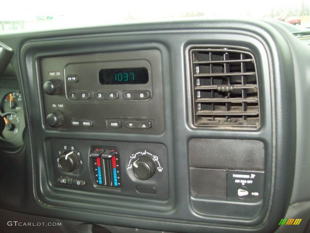 2006 Chevrolet Silverado 2500HD Work Truck Regular Cab Controls Photo #46794858