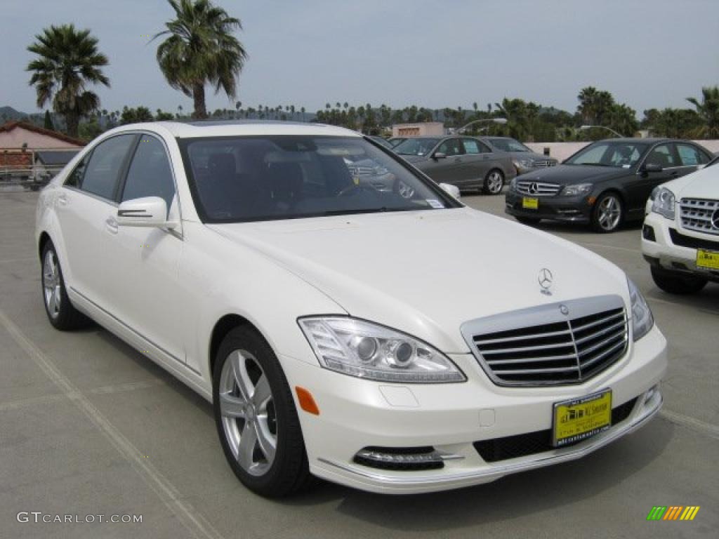 Diamond White Metallic Mercedes-Benz S