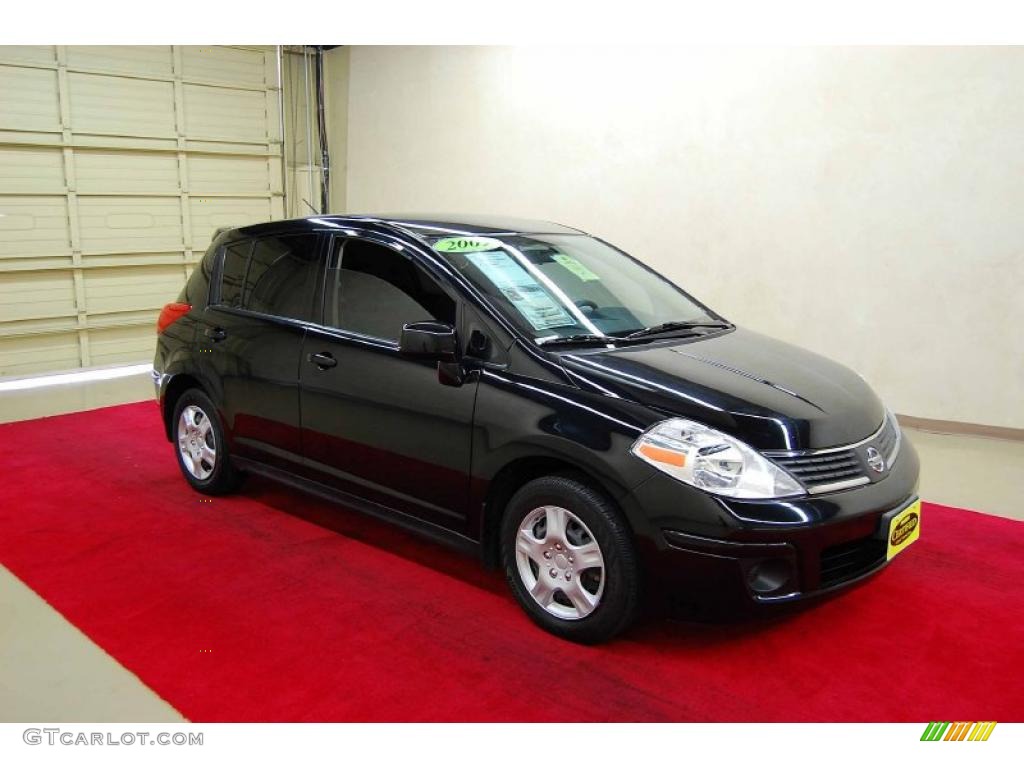 2009 Versa 1.8 S Hatchback - Super Black / Charcoal photo #1
