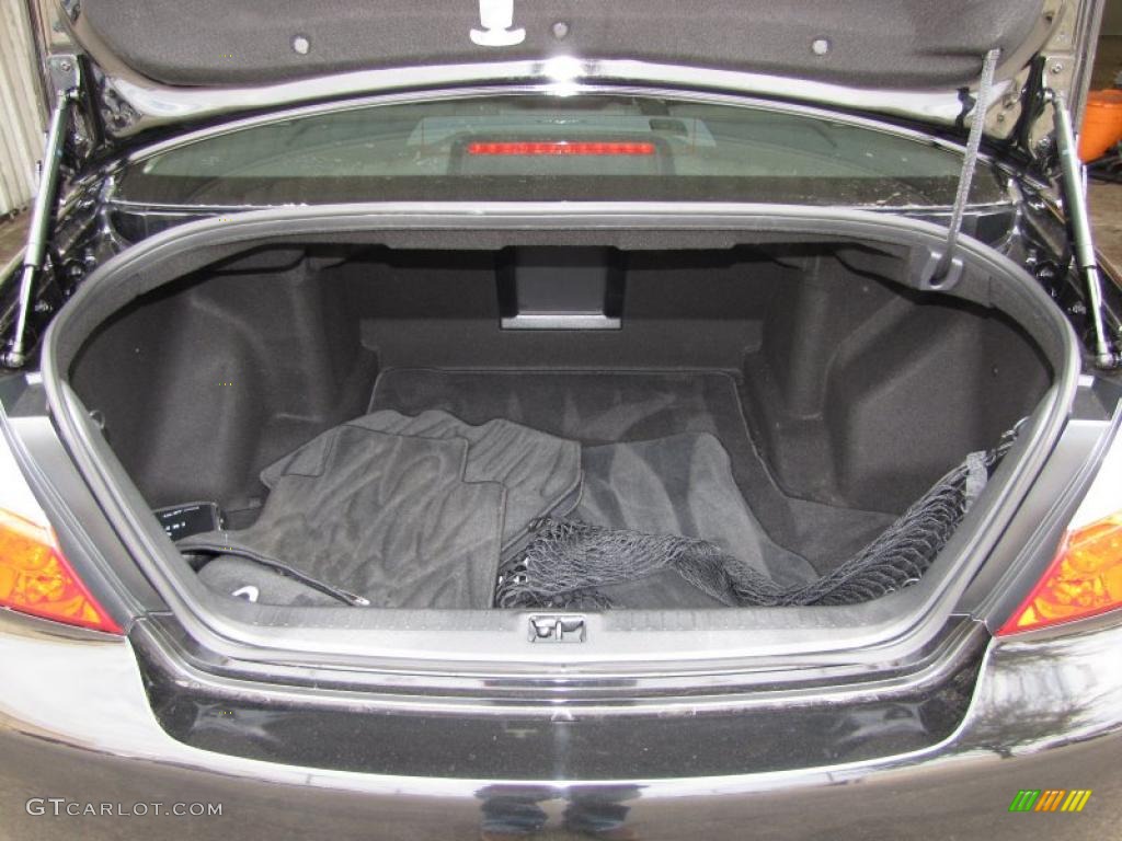 2010 Infiniti M 35 S Sedan Trunk Photos