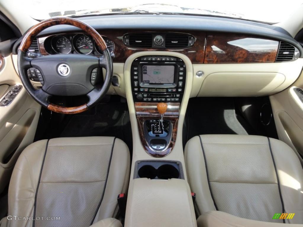 2008 Jaguar XJ XJ8 Barley/Charcoal Dashboard Photo #46804431