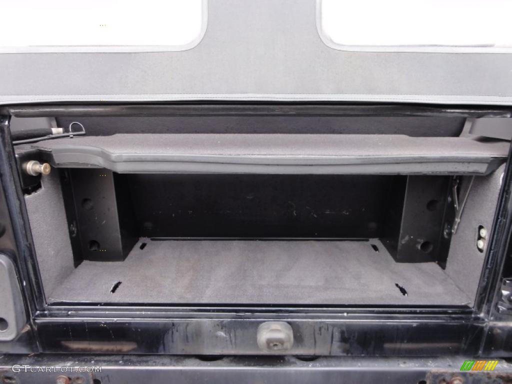 1999 Jeep Wrangler Sport 4x4 Trunk Photos