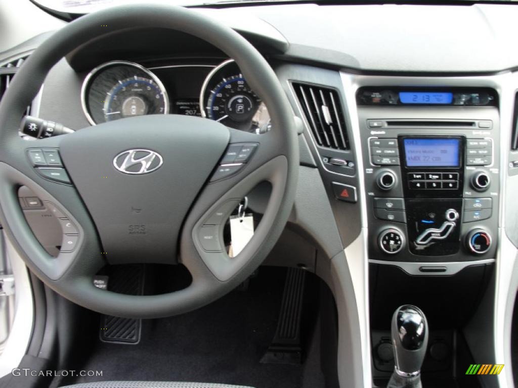 2011 Sonata GLS - Radiant Silver / Gray photo #26