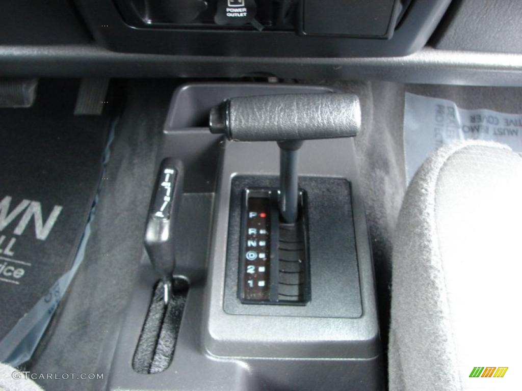 2006 Jeep Wrangler SE 4x4 Transmission Photos